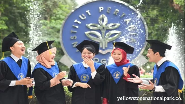 5 Universitas Terbaik Di Bogor, Wajib Tahu !